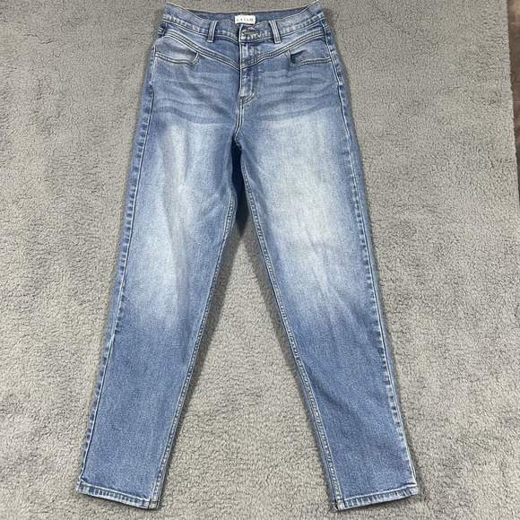 Cello Jeans Size 9 High Rise Straight Leg Light Wash Denim Waist Seam Detail - Picture 3 of 9